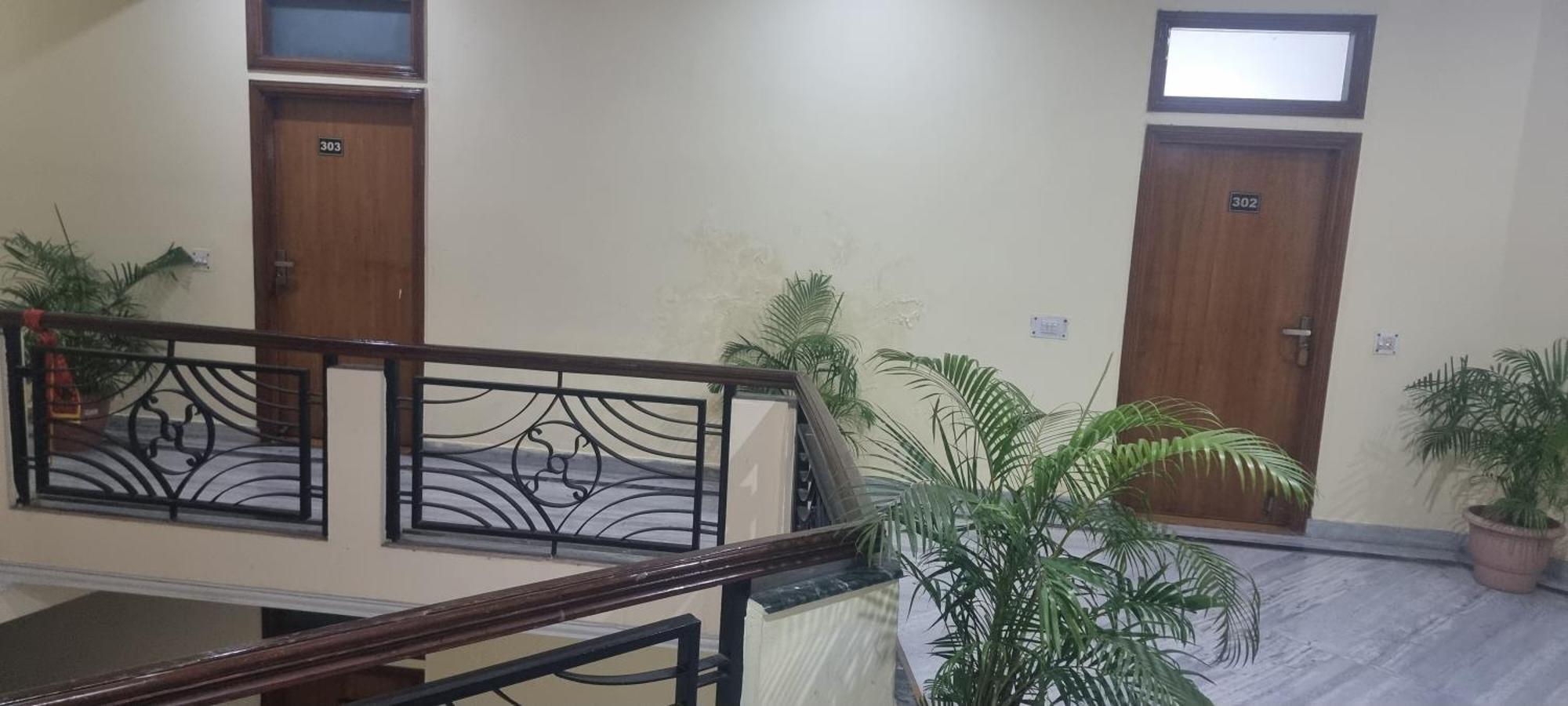 Hotel Har Ki Pauri By Around Stays Haridwār Exterior foto