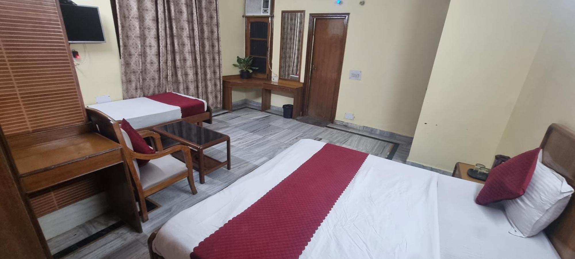 Hotel Har Ki Pauri By Around Stays Haridwār Exterior foto